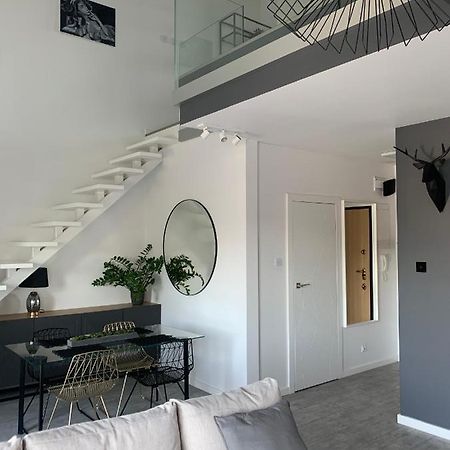 Ekskluzywny Penthouse Z Ogrodem W Centrum Lodzi 외부 사진