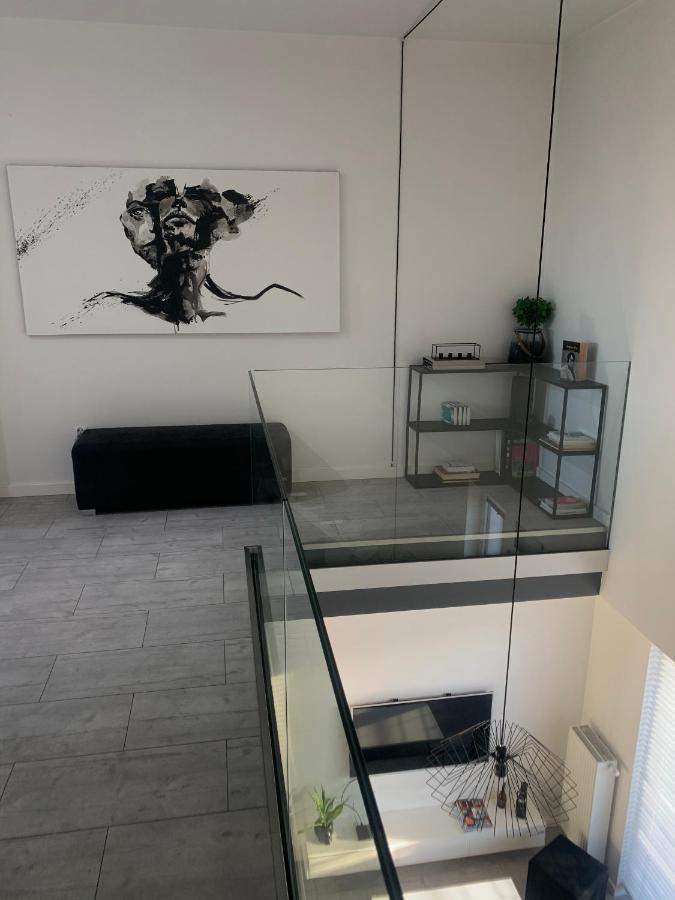 Ekskluzywny Penthouse Z Ogrodem W Centrum Lodzi 외부 사진
