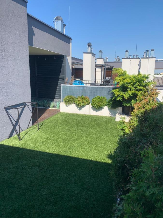 Ekskluzywny Penthouse Z Ogrodem W Centrum Lodzi 외부 사진