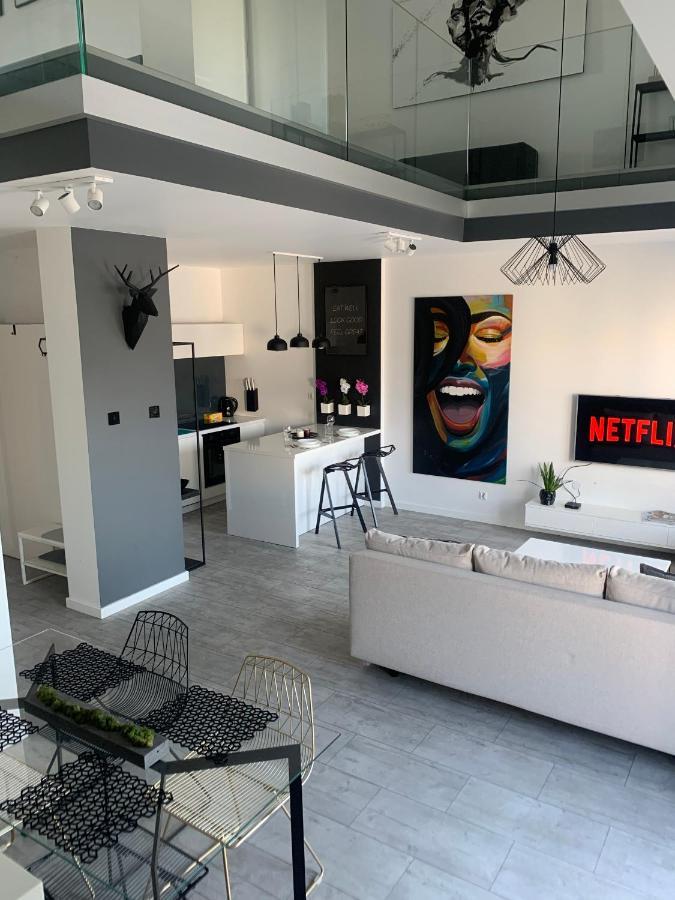 Ekskluzywny Penthouse Z Ogrodem W Centrum Lodzi 외부 사진