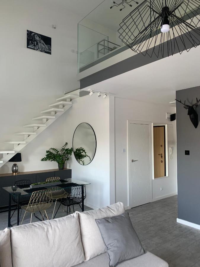 Ekskluzywny Penthouse Z Ogrodem W Centrum Lodzi 외부 사진